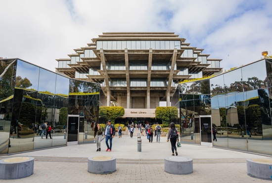 Entrance to Geisel Library